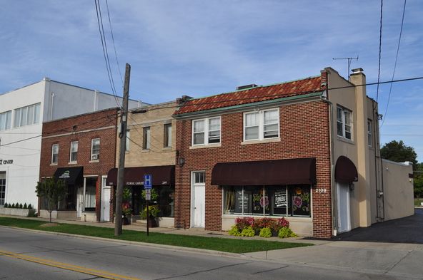 2109 Green Bay Rd, Highland Park, IL 60035